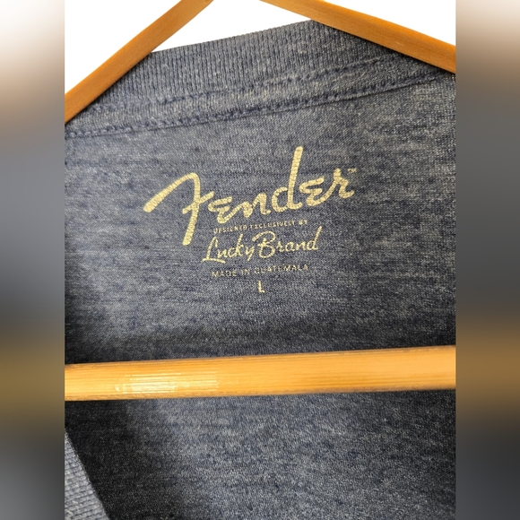 Lucky Brand Fender Gray Graphic T-Shirt Size Large - Picture 2 of 3